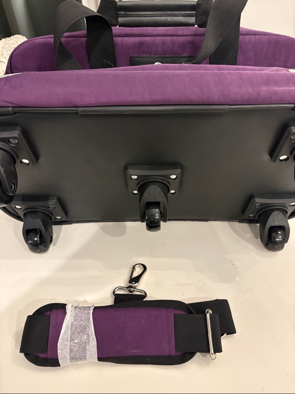 Biaggi Purple Rolling Travel Bag with Detachable Strap - Picture 5 of 6